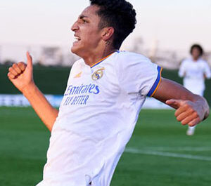 Álvaro Rodríguez celebrando un gol con el Real Madrid Castilla